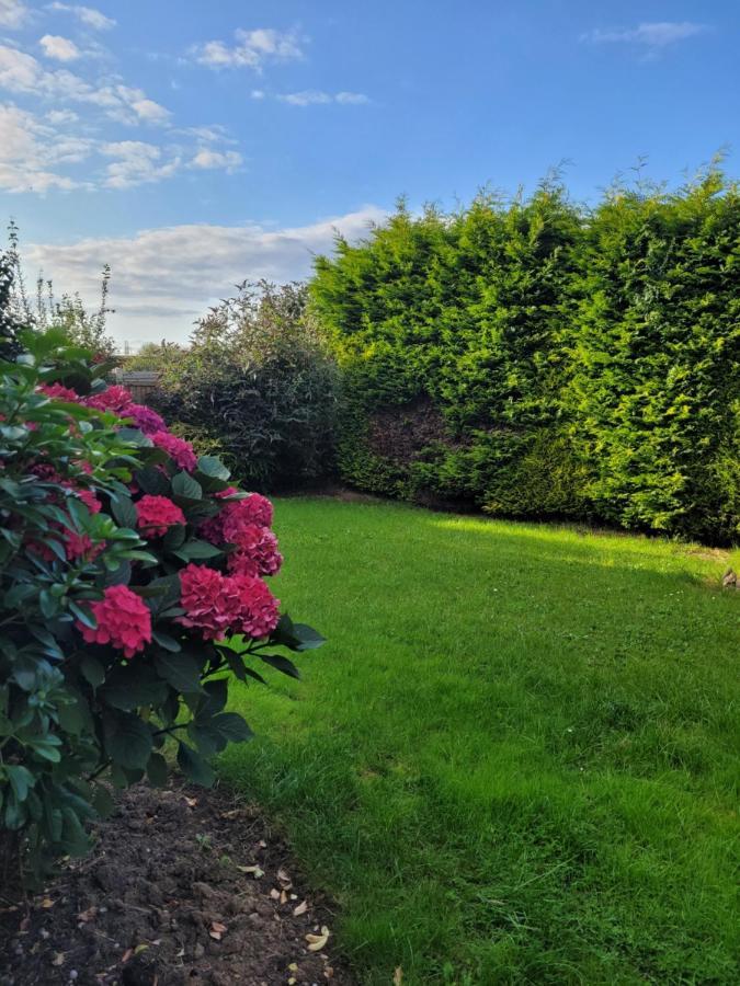 4-Bedroom Home Near Ema, Sleeps 6 Castle Donington Exterior photo